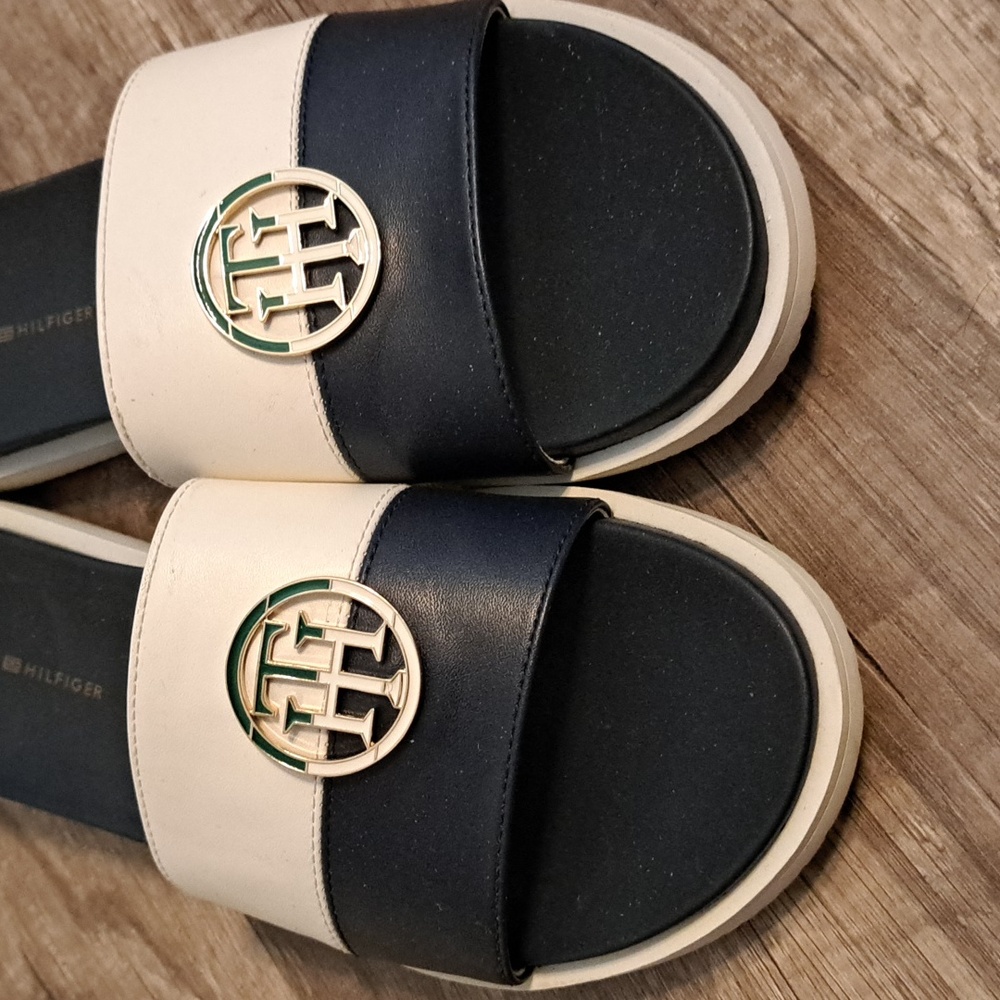 Tommy Hilfiger Slides - Picture 3 of 6